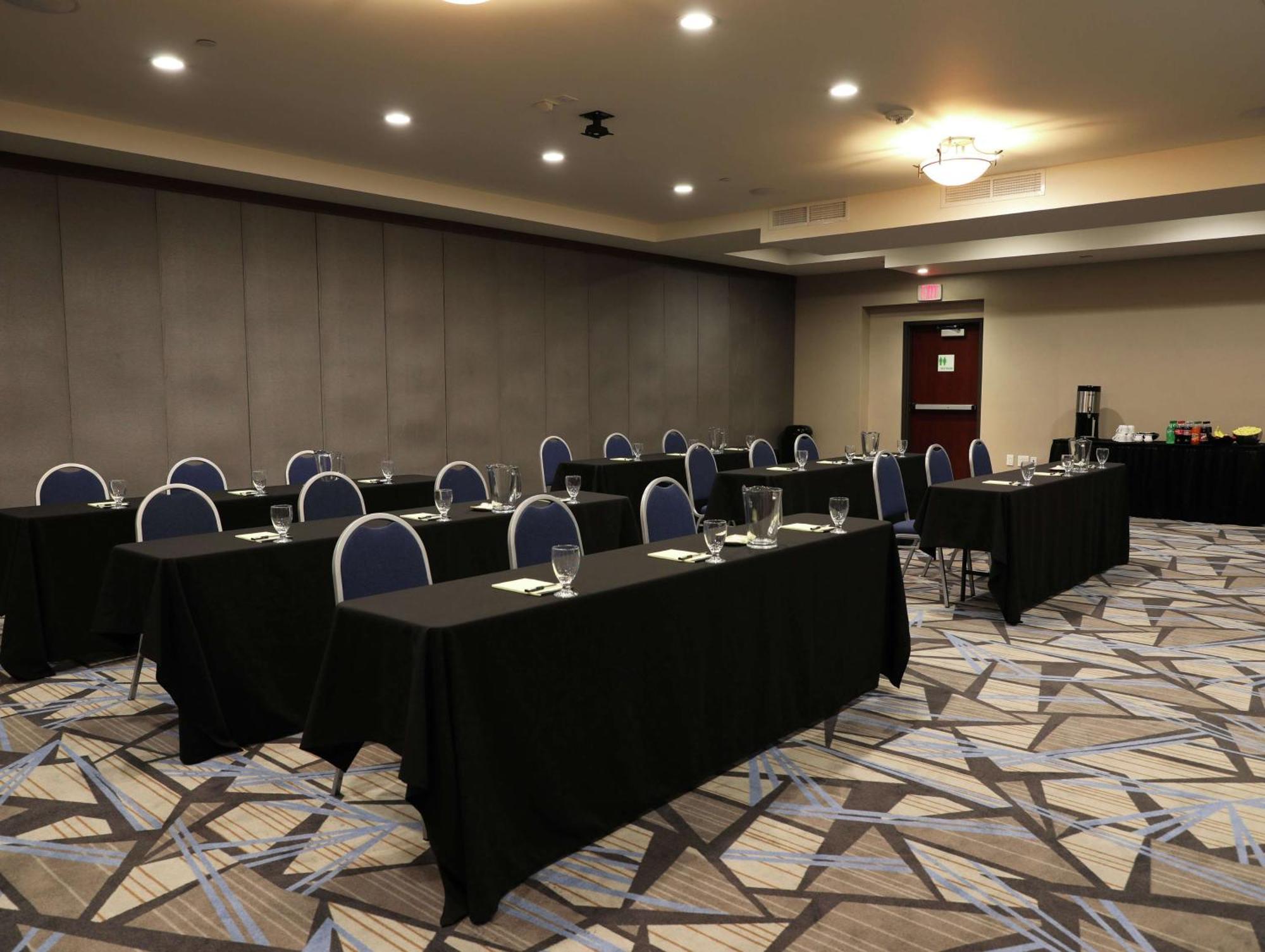 Doubletree By Hilton Southwest, Ne Hotel 4*